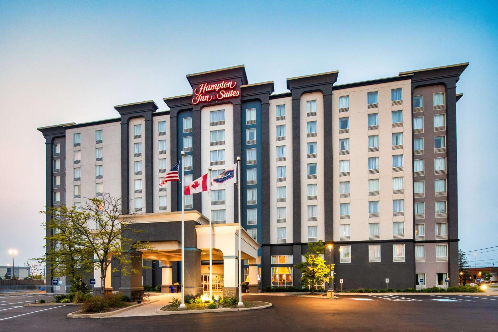 Hampton Inn & Suites By Hilton Toronto Airport Миссиссага Экстерьер фото