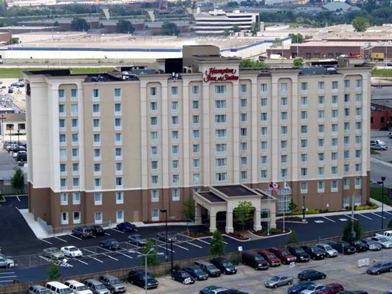 Hampton Inn & Suites By Hilton Toronto Airport Миссиссага Экстерьер фото